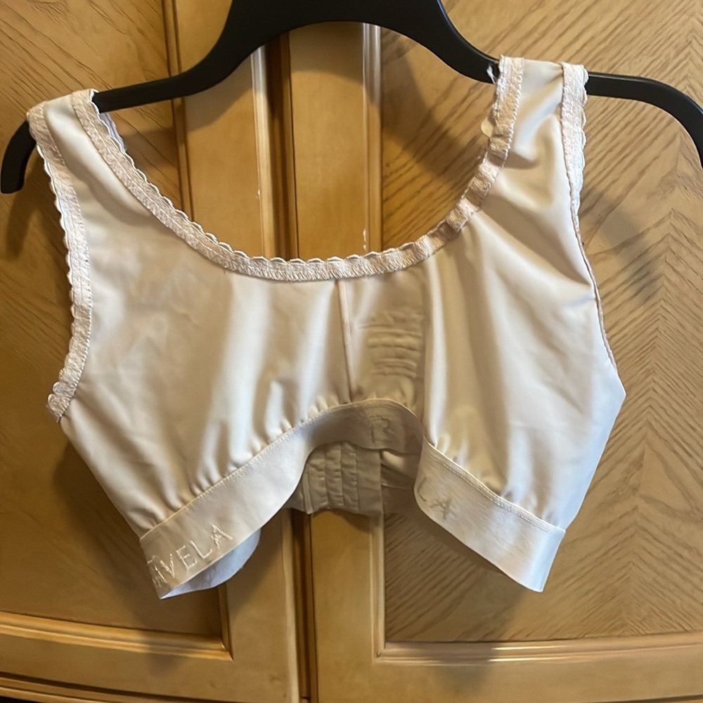 Isavela Compression Bra Size Large - image 4